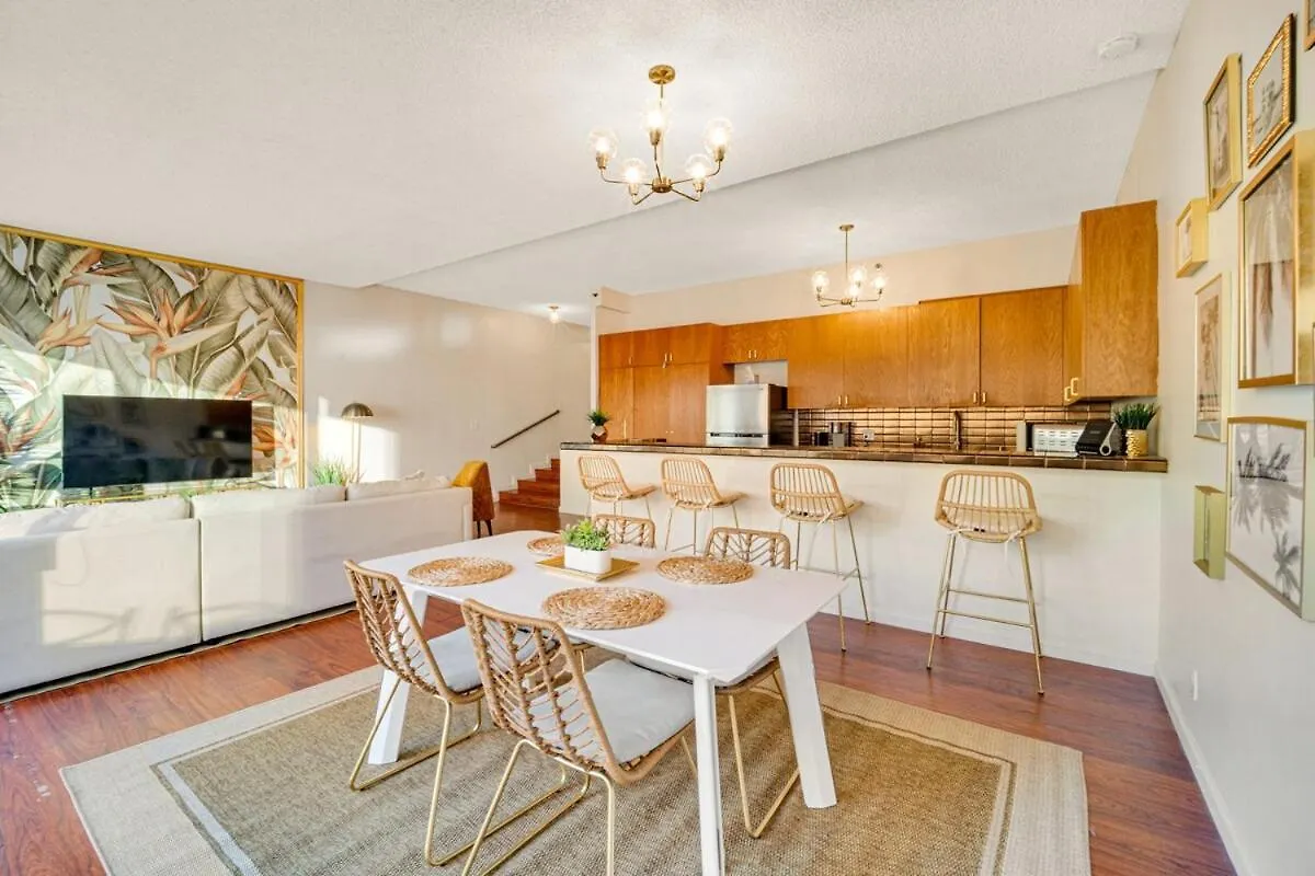 Stunning Resort! Steps To Pool, Hot Tub And Parking Honolulu 0*,  United States