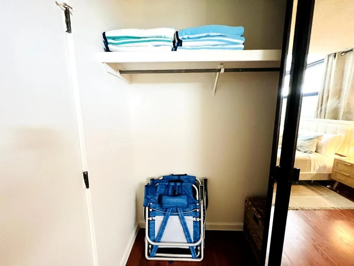Stunning Resort! Steps To Pool, Hot Tub And Parking Honolulu Apartment