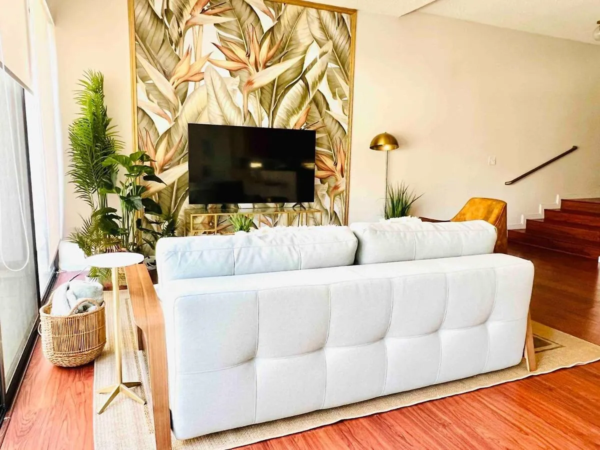 Apartment Stunning Resort! Steps To Pool, Hot Tub And Parking Honolulu United States