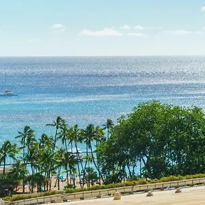 Апарт-отель Aqua Palms Waikiki, Гонолулу